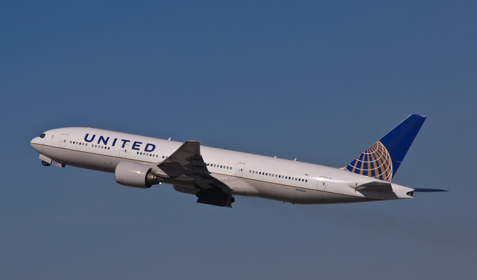 What Caused Passengers To Get Sick In Diverted United Flight